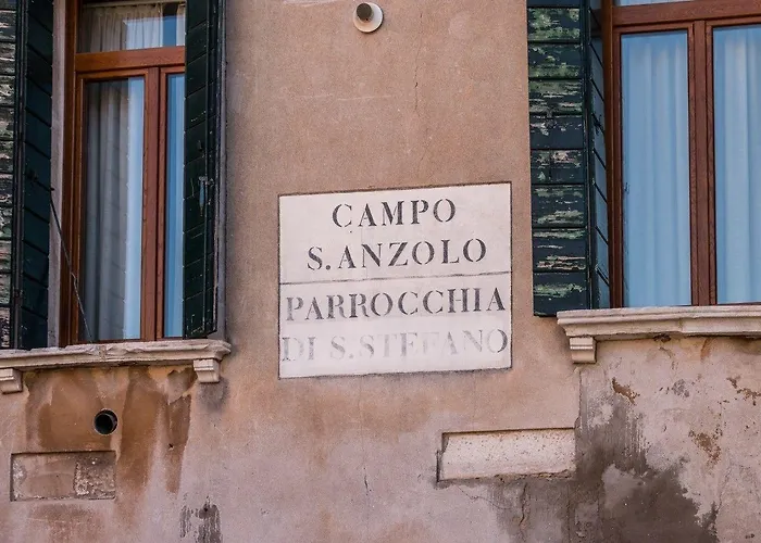 Fenice Backstage Over Canal Апартаменты *