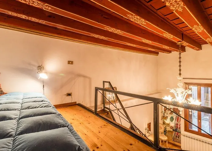 Fenice Backstage Over Canal Апартаменты Венеция