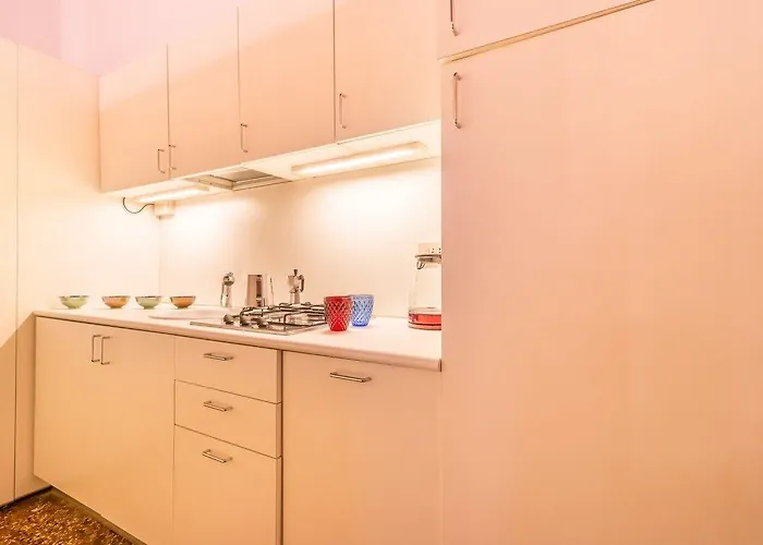 Fenice Backstage Over Canal * Wenecja