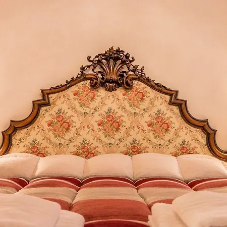 Fenice Backstage Over Canal