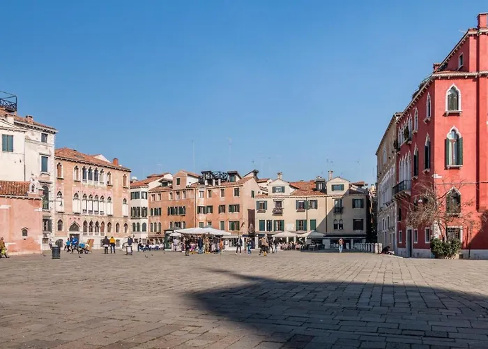Apartment Fenice Backstage Over Canal Venedig