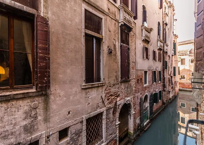 Fenice Backstage Over Canal